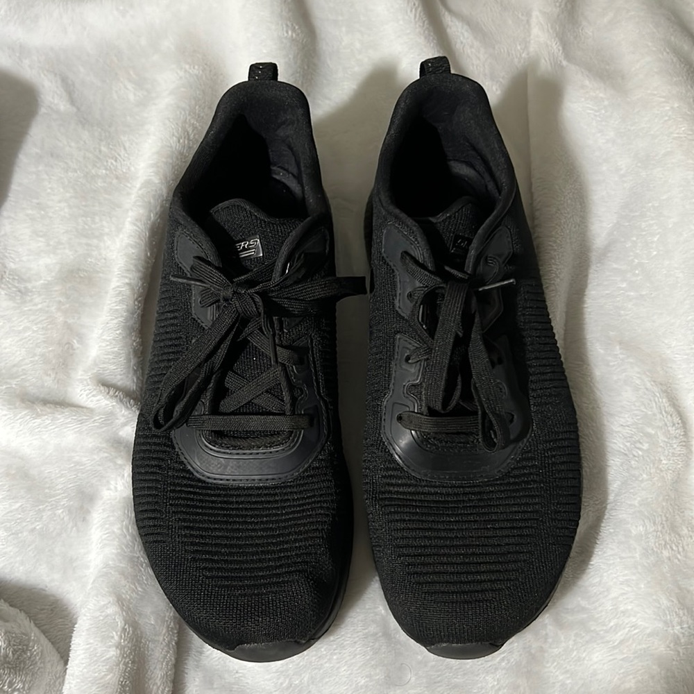Skechers All Black Sneakers